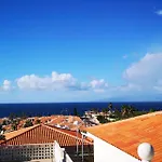 بيت للعطل с бассейном и видом на океан в Callao Salvaje. كالاو سالفاجي