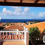 بيت للعطل с бассейном и видом на океан в Callao Salvaje.