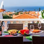 с бассейном и видом на океан в Callao Salvaje. * كالاو سالفاجي