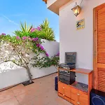 с бассейном и видом на океан в Callao Salvaje.