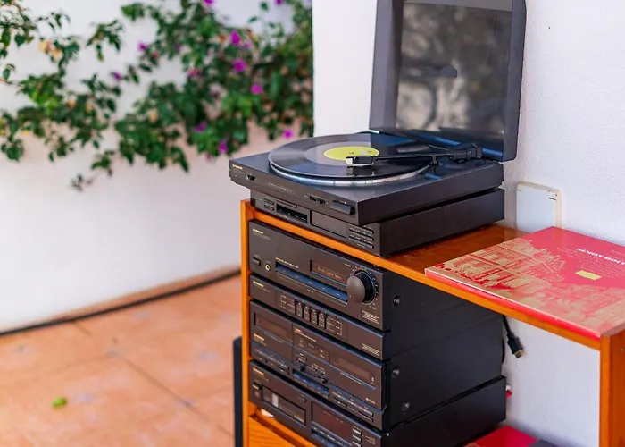 с бассейном и видом на океан в Callao Salvaje.