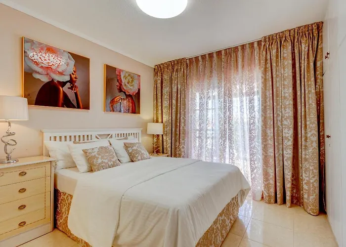 с бассейном и видом на океан в Callao Salvaje. Tatil Evi Callao Salvaje