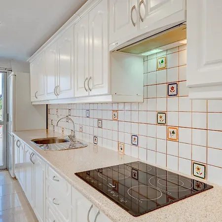 Holiday home с бассейном и видом на океан в Callao Salvaje. *