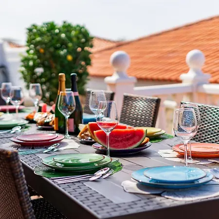 с бассейном и видом на океан в Callao Salvaje. Holiday home Callao Salvaje